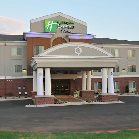 Holiday Inn Express & Suites Clinton By Ihg Extérieur photo