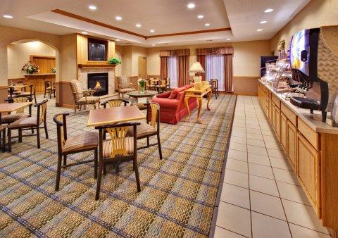 Holiday Inn Express & Suites Clinton By Ihg Extérieur photo