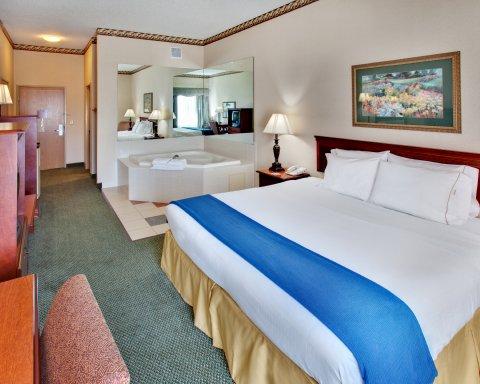 Holiday Inn Express & Suites Clinton By Ihg Extérieur photo