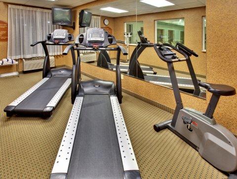 Holiday Inn Express & Suites Clinton By Ihg Extérieur photo