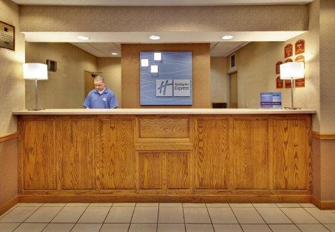 Holiday Inn Express & Suites Clinton By Ihg Extérieur photo