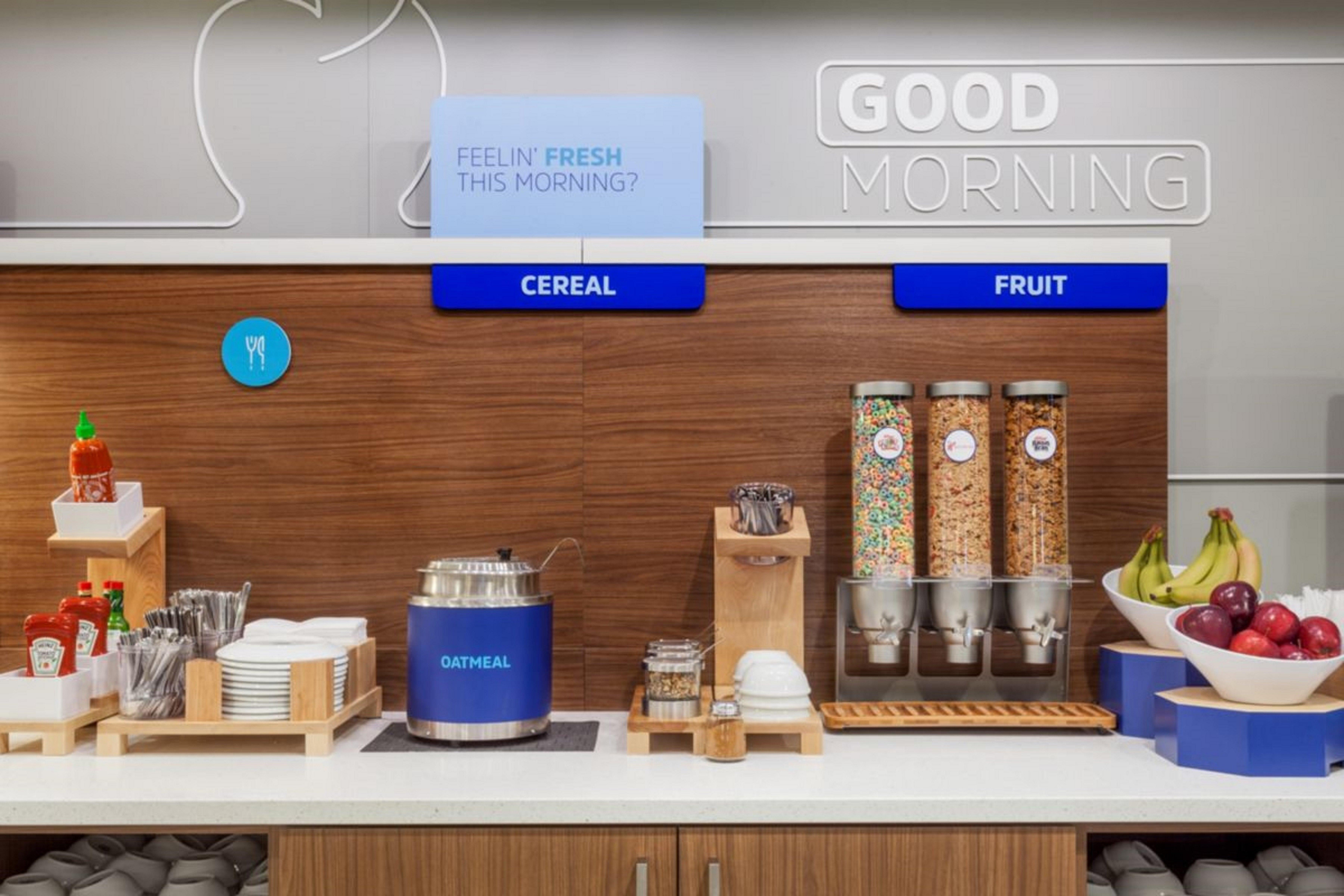 Holiday Inn Express & Suites Clinton By Ihg Extérieur photo