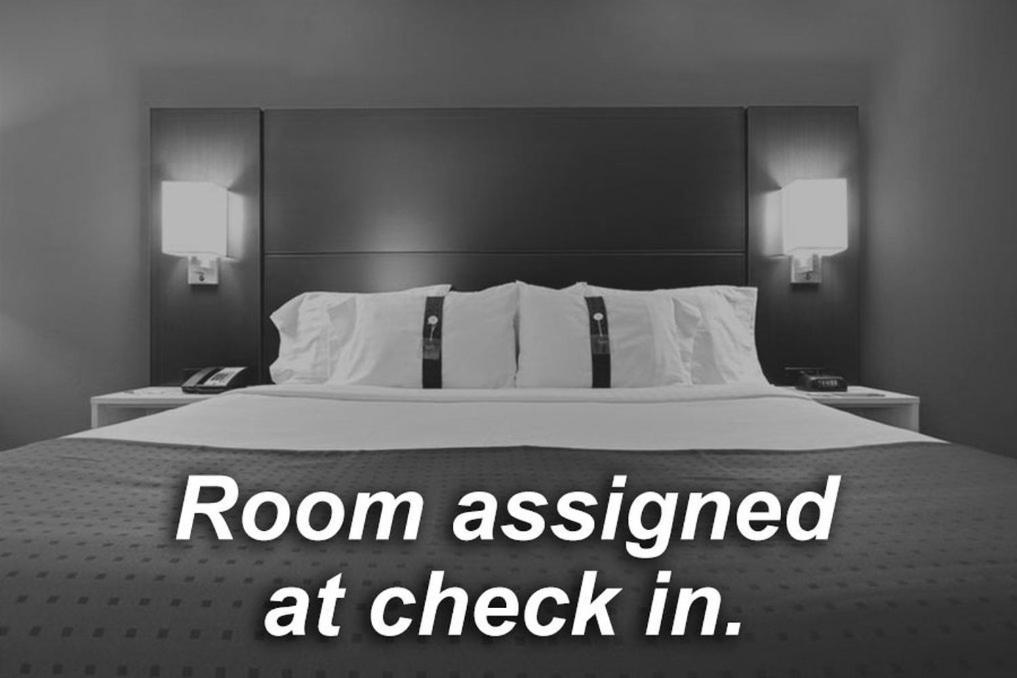 Holiday Inn Express & Suites Clinton By Ihg Extérieur photo
